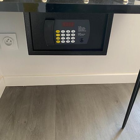 אז'ן Le Black & Yellow - Appart'Hotel - Clim - Netflix - Parking Gratuit - Nestor & Margot מראה חיצוני תמונה